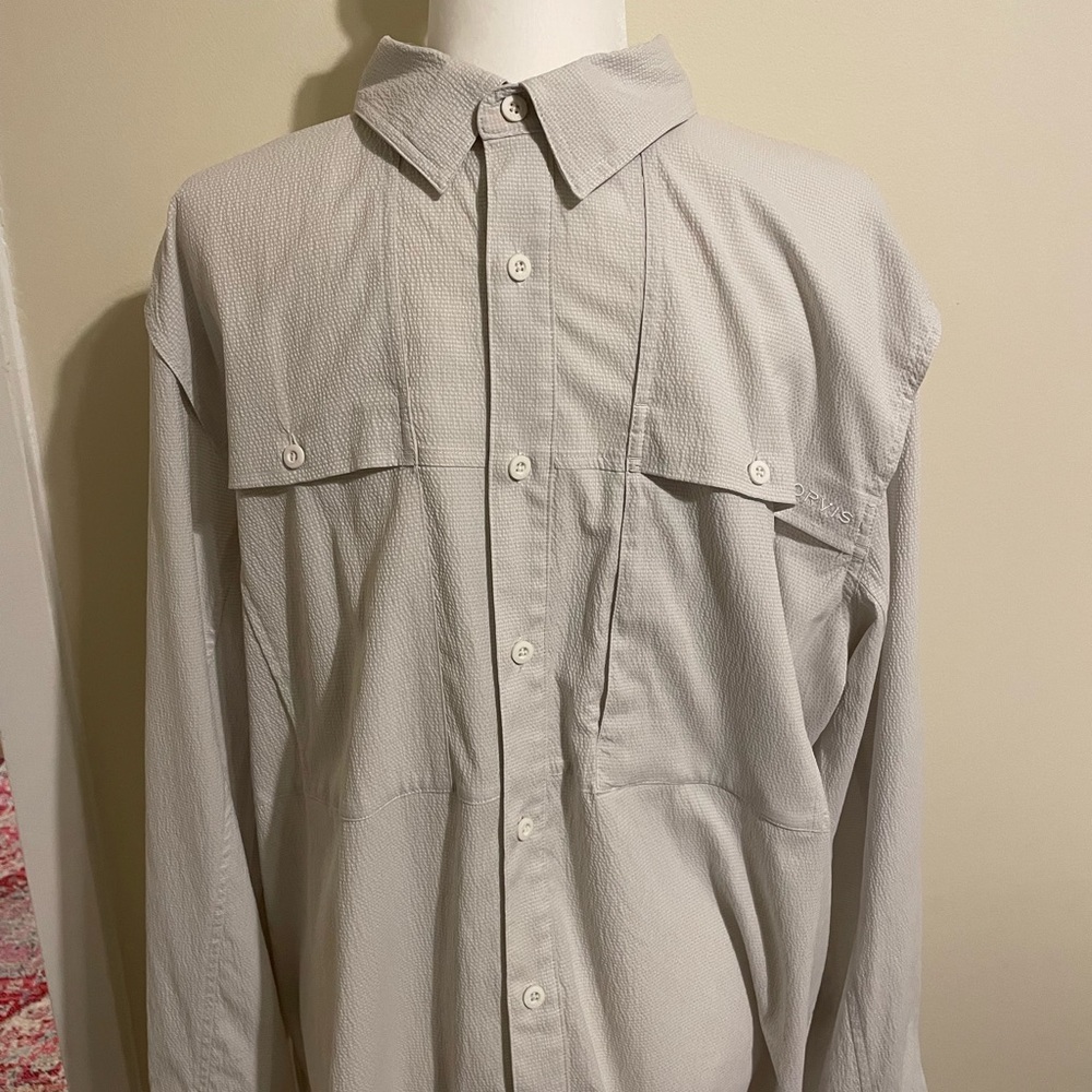 Large white Long-Sleeved Open Air Caster